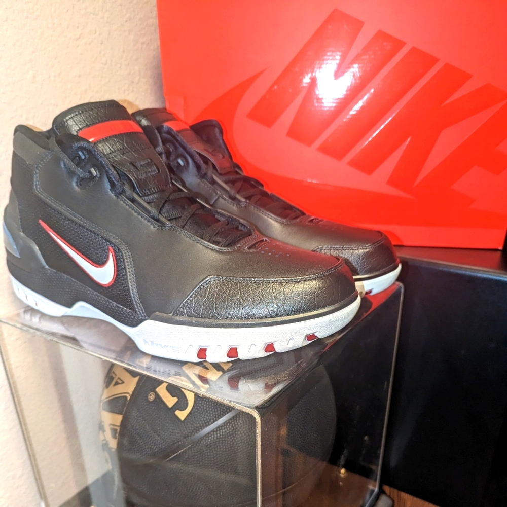 Nike  Lebron Air Zoom Generation Retro QS King's Rook 2017